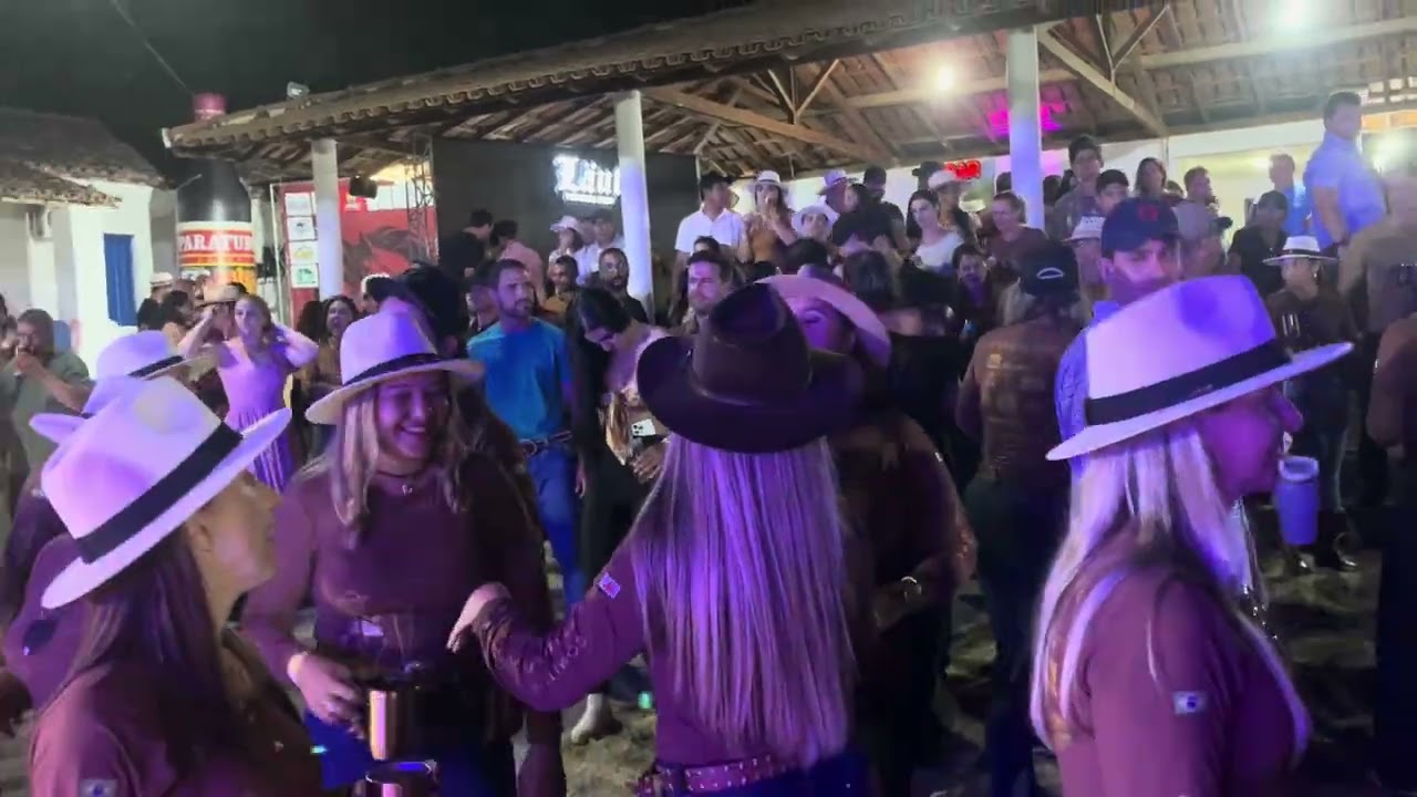 Show na cavalgada em Jequitinha MG