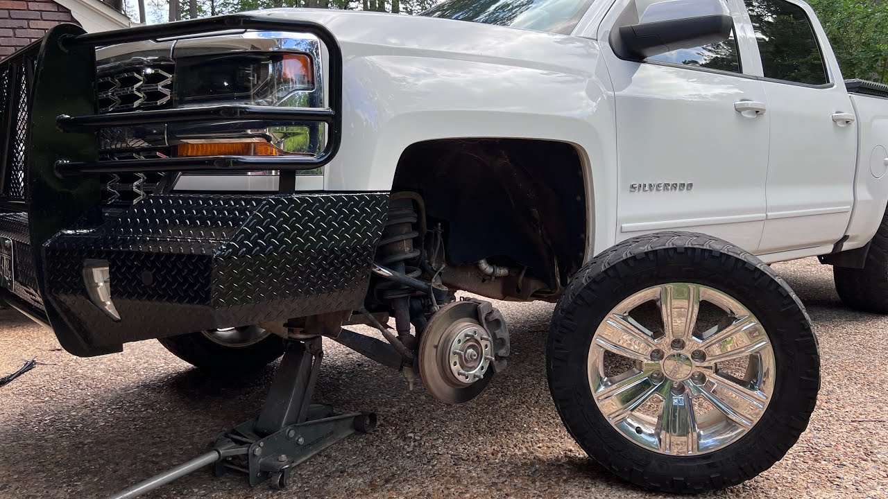 Greasing ball joints and tire rods | 2014-2019 Chevy Silverado 1500
