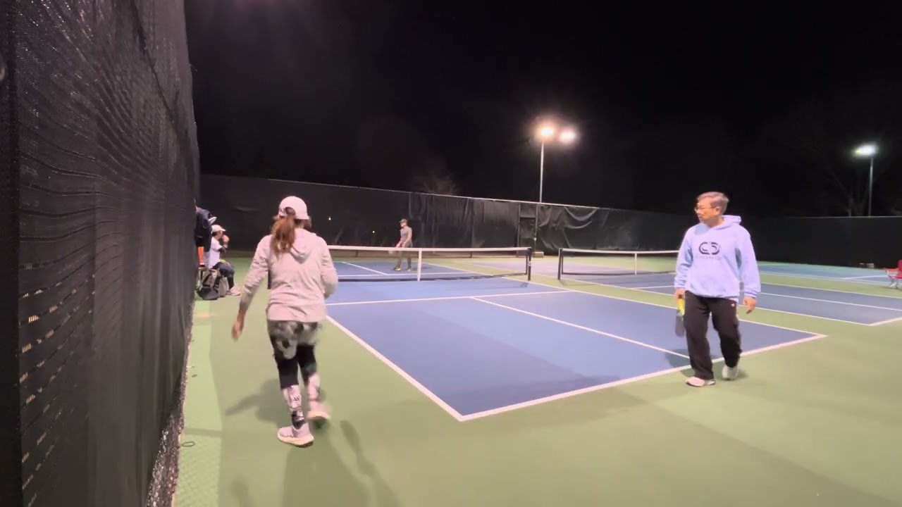 Hue/Bao vs Donny/Mark