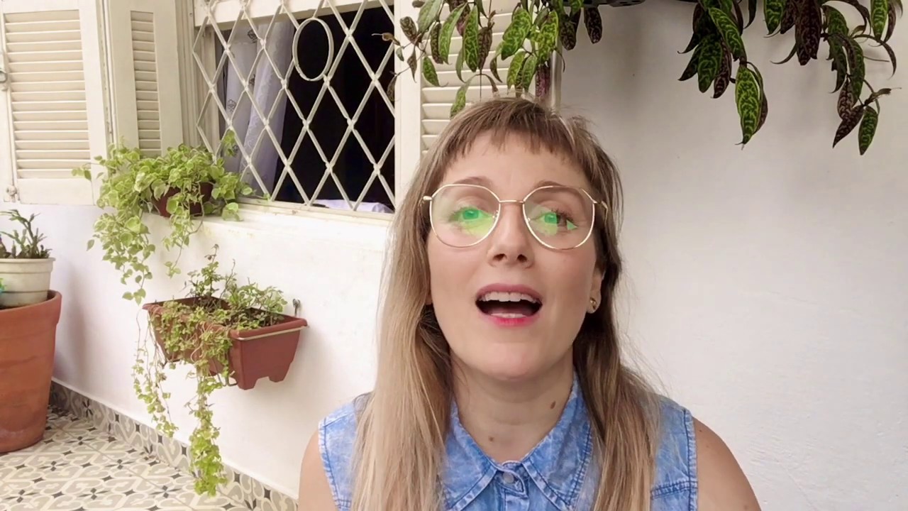 DICAS PARA ESCREVER | Como escrever diálogos | Priscila Nicolielo