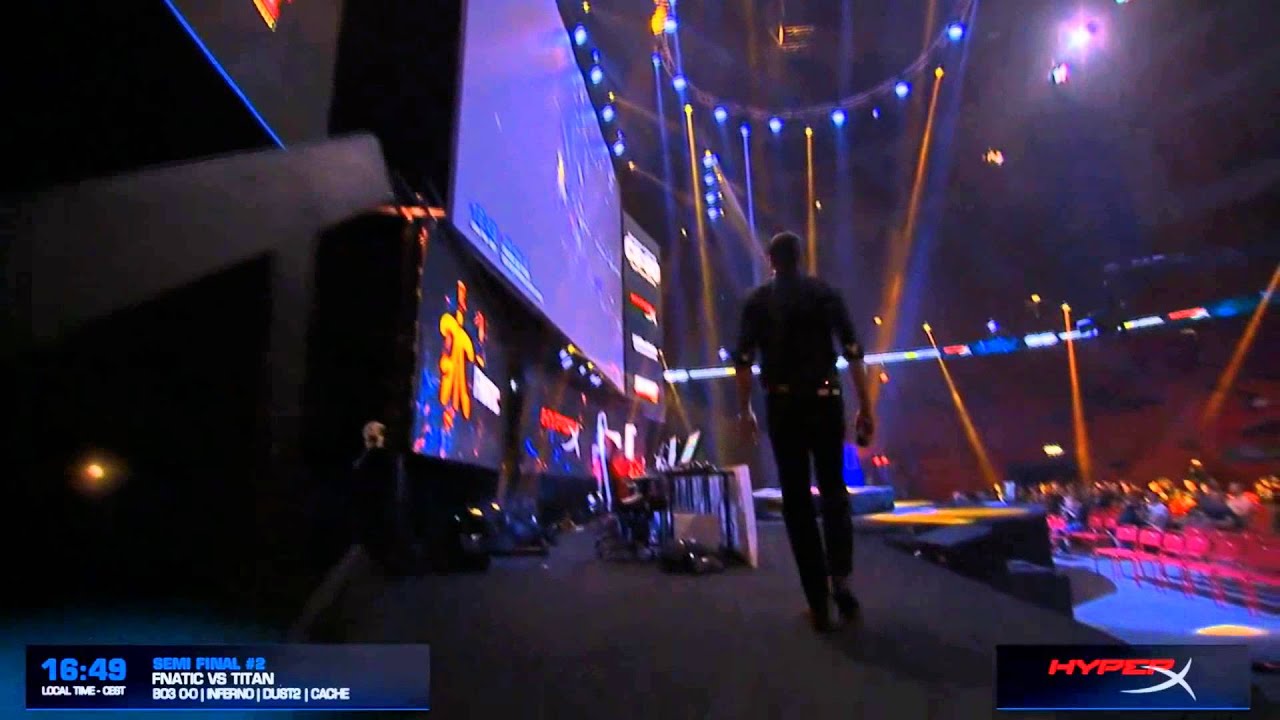 Semmler Falls On Stage - DreamHack Stockholm