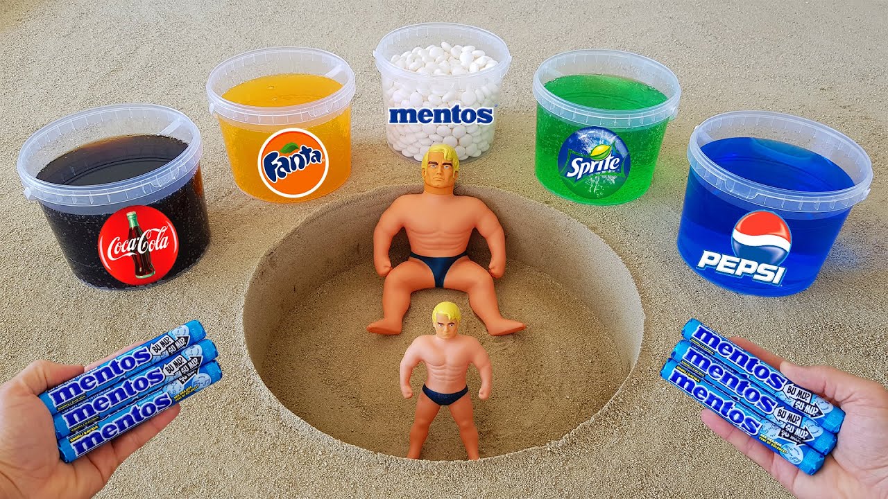 Big Stretch Armstrong VS Small Coca Cola, Sprite, Fanta, Pepsi and Mentos Underground