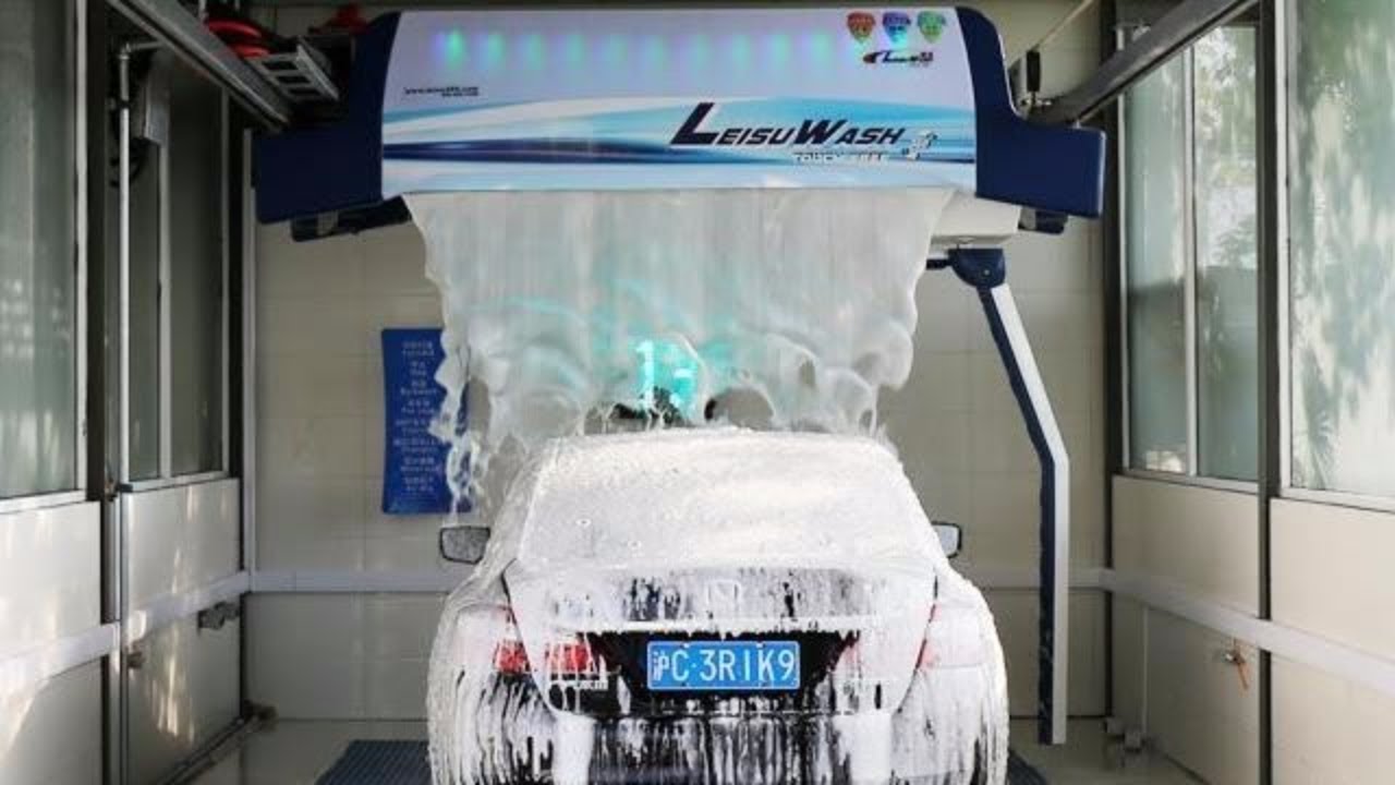 China high pressure touchless car washing machine magic color car wash shampoo