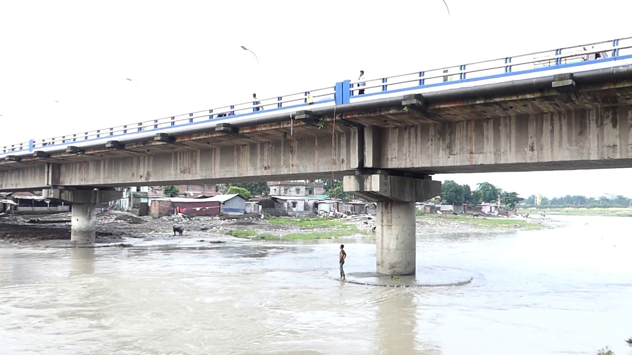 Jump from Mahananda Bridge at Siliguri