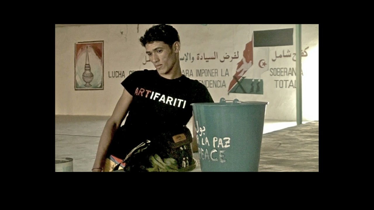 PISS FOR PEACE. Francis Gomila y Bettina Semmer