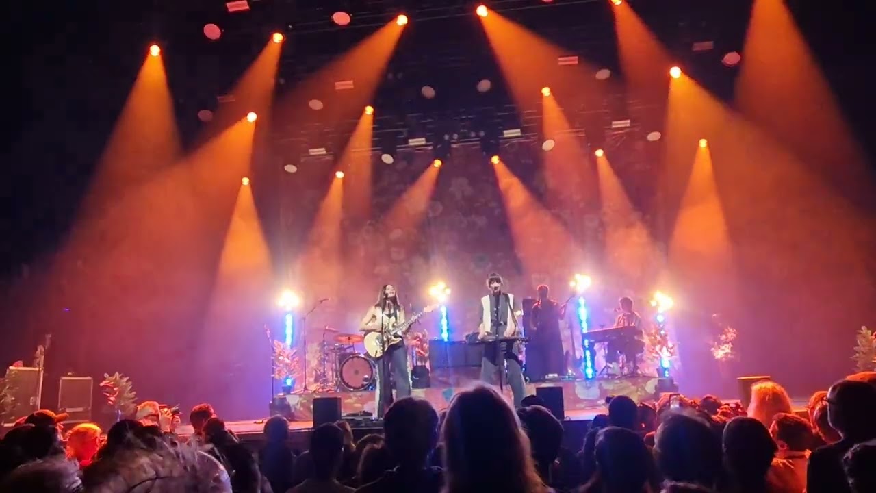 Larkin Poe - Nowhere fast.  013 Tilburg. 25 oct 2025