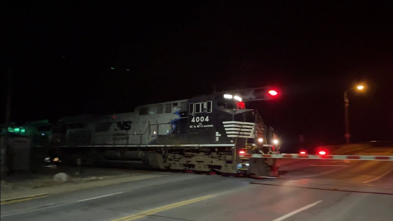 NS 4004 The Black Mane Unit leading 14Z on the NS Sunbury Line in Catawissa PA