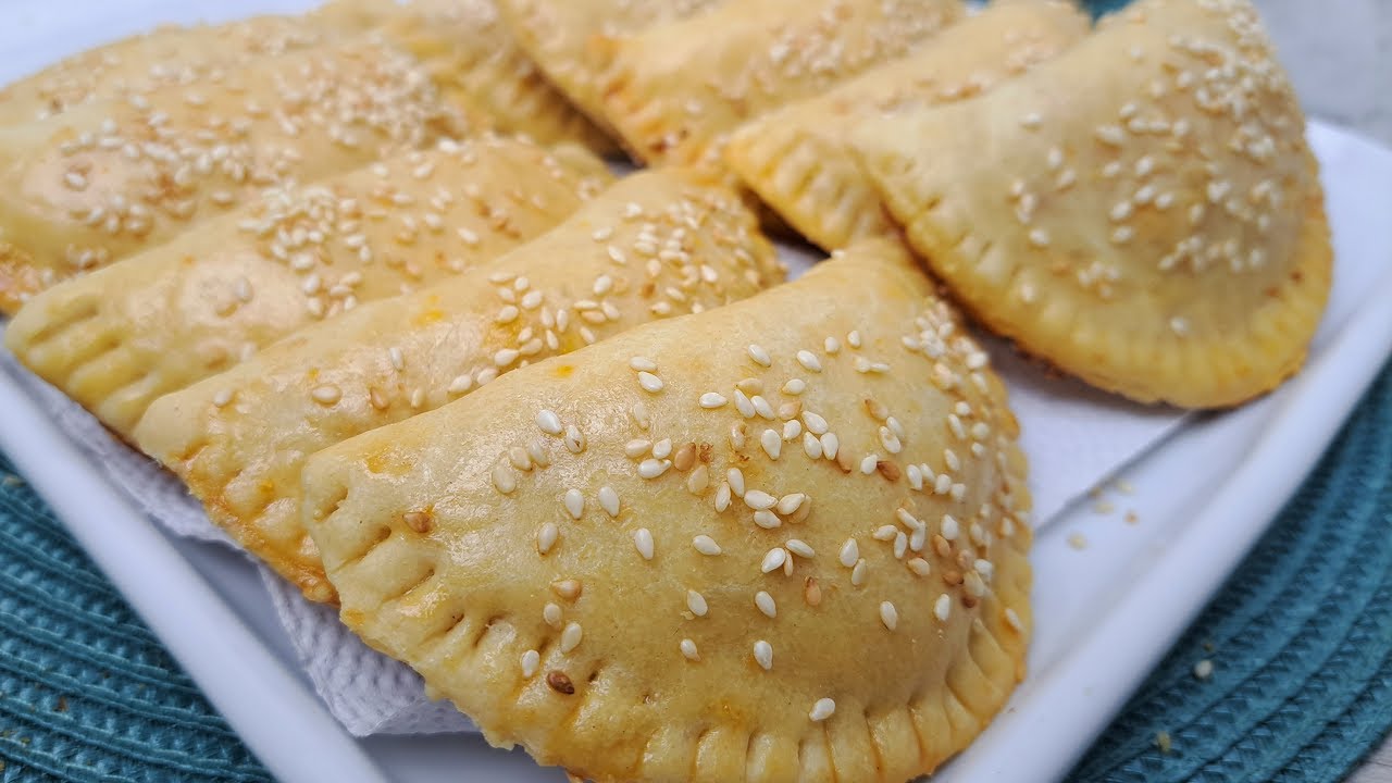 PASTEL DE FORNO DE FRANGO | MASSA SEQUINHA QUE DERRETE NA BOCA | NOSSA COZINHA