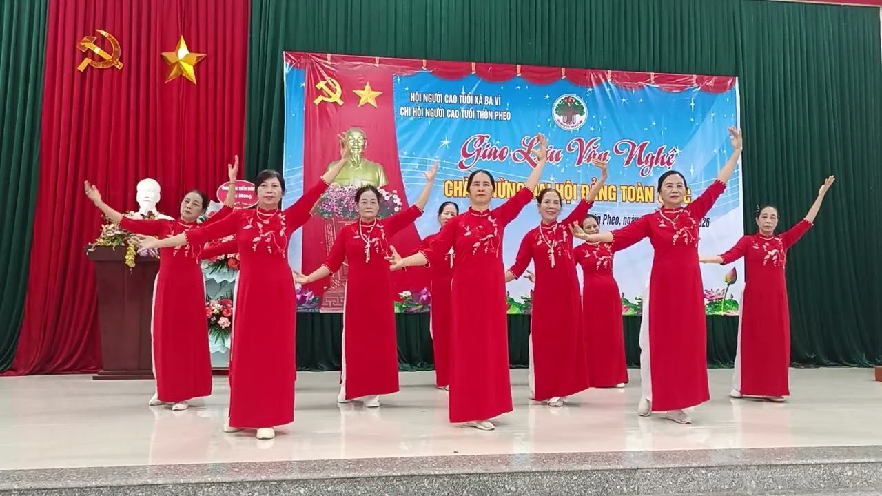 Vàn nghệ xã bà vì 