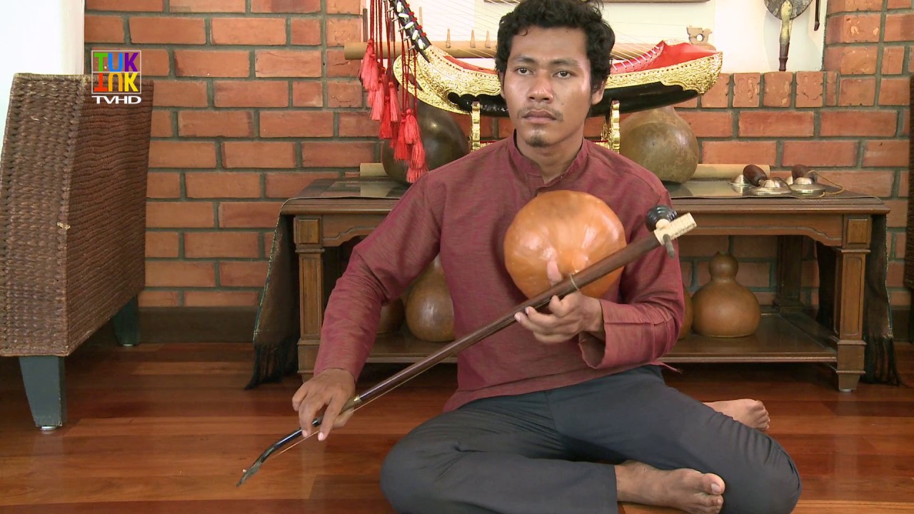 kse diev monochord zither by Sinat Somnang / Cithare monocorde kse diev ខ្សែដៀវ