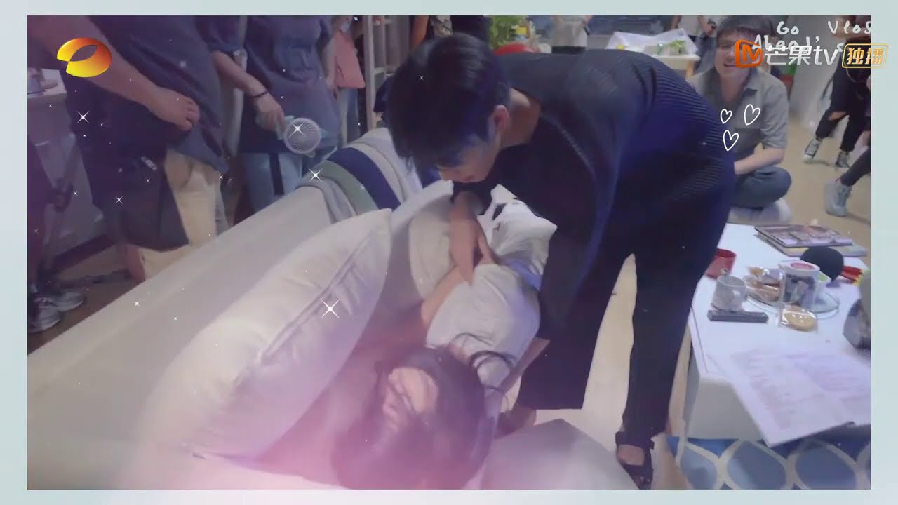 【以家人之名】花絮：宋威龙抱谭松韵翻车 张新成威少被拖着走 | Go Ahead - Behind the Scenes