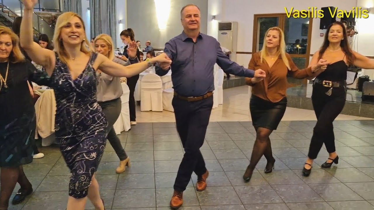 Λεβέντισσα σε τσάμικο-  Ηλίας Γάκος-Θοδωρής Τασούλας-Αίθουσα Glamour Palace