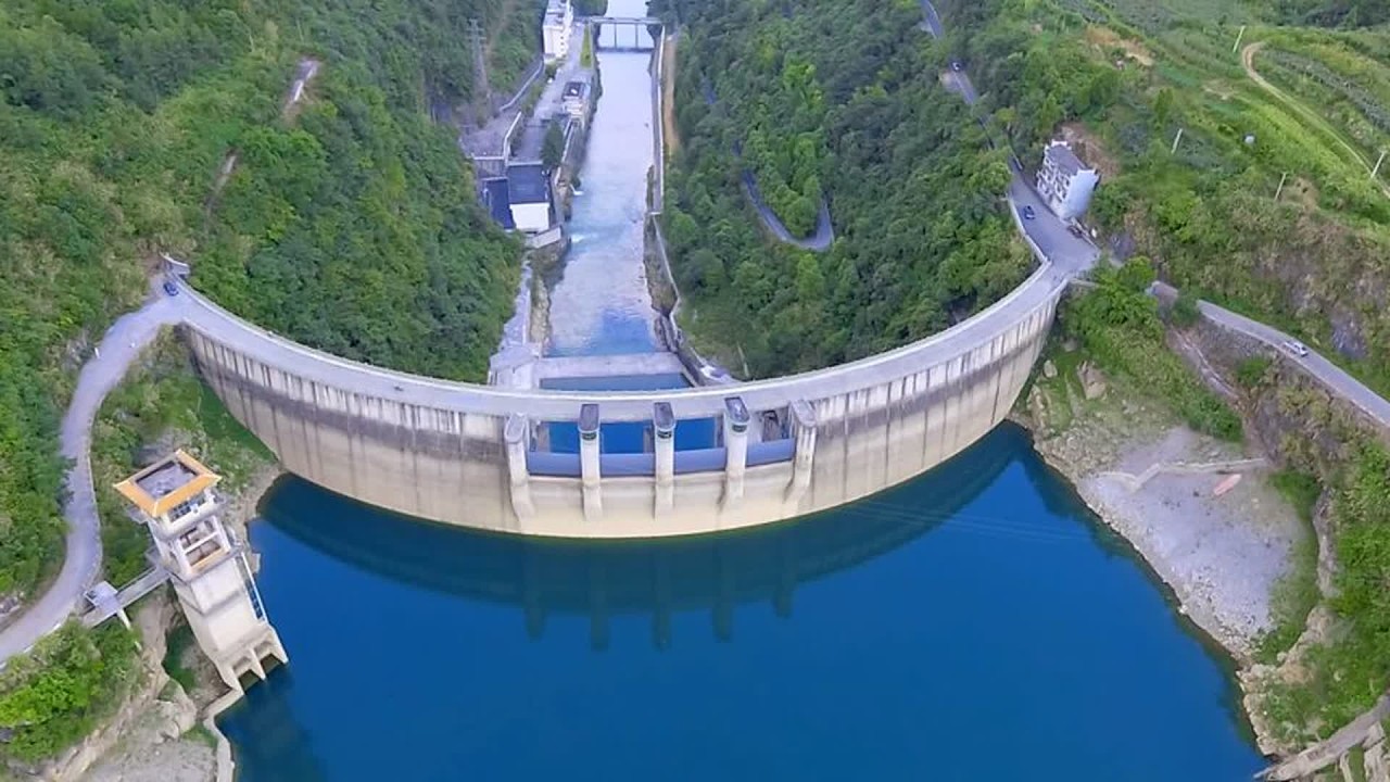 航拍凤凰古城长潭岗水库，除了发电还是全古城人的饮用水源