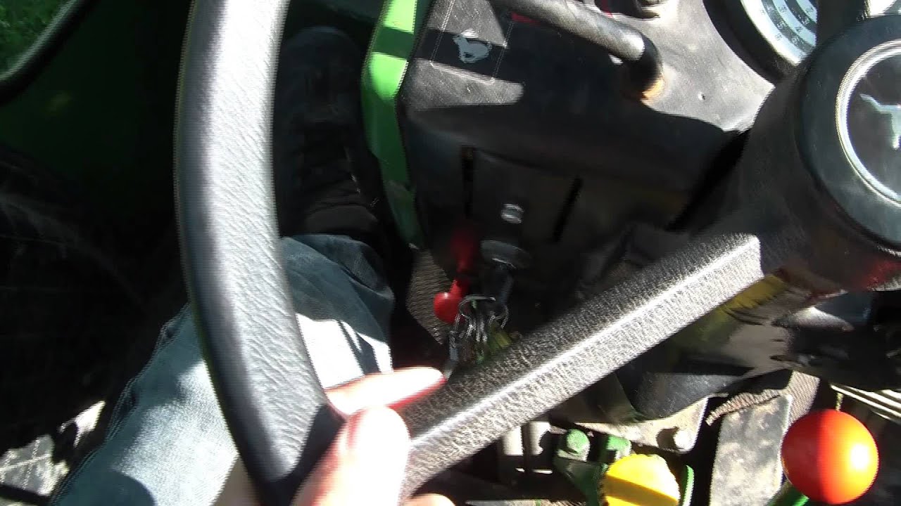 John Deere 2030 Start and drive