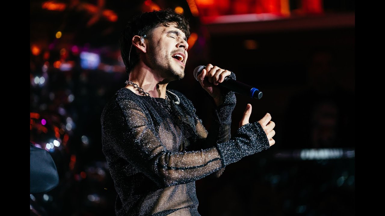 David Archuleta sings HELL TOGETHER and AFRAID TO LOVE at the Queerties