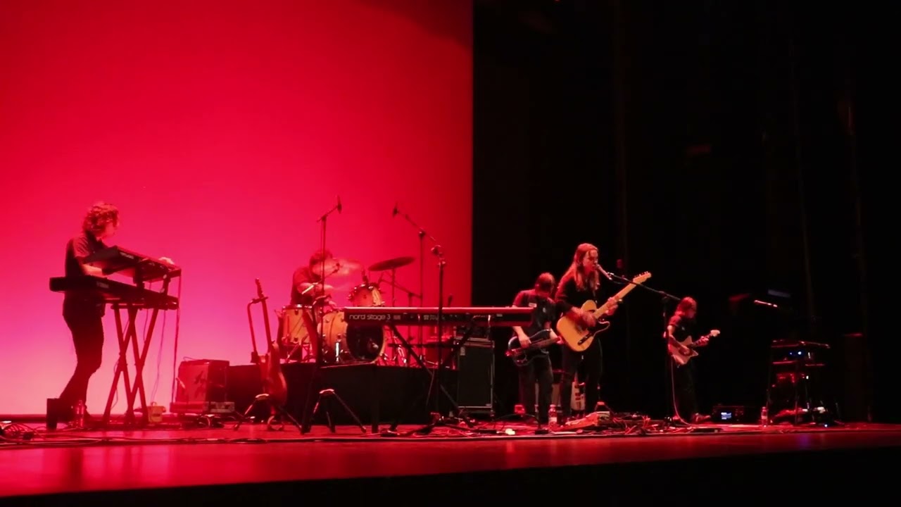 Julien Baker - Bloodshot (La Rambleta - Valencia 30/05/2022)