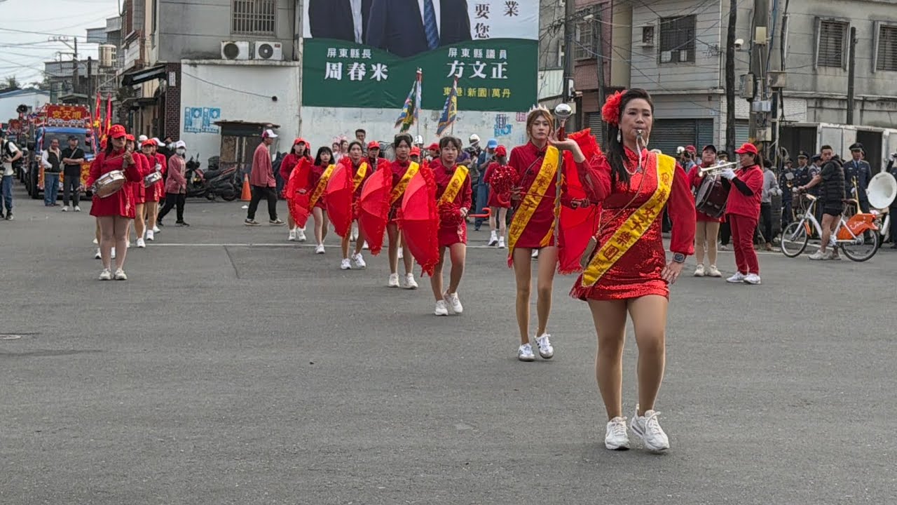 嵗次乙巳年～東港東津鎮興宮護國尊王吳府千歲入火安座周年遶境大典～#台台中鳳生女子儀隊 #開基大清府 參香