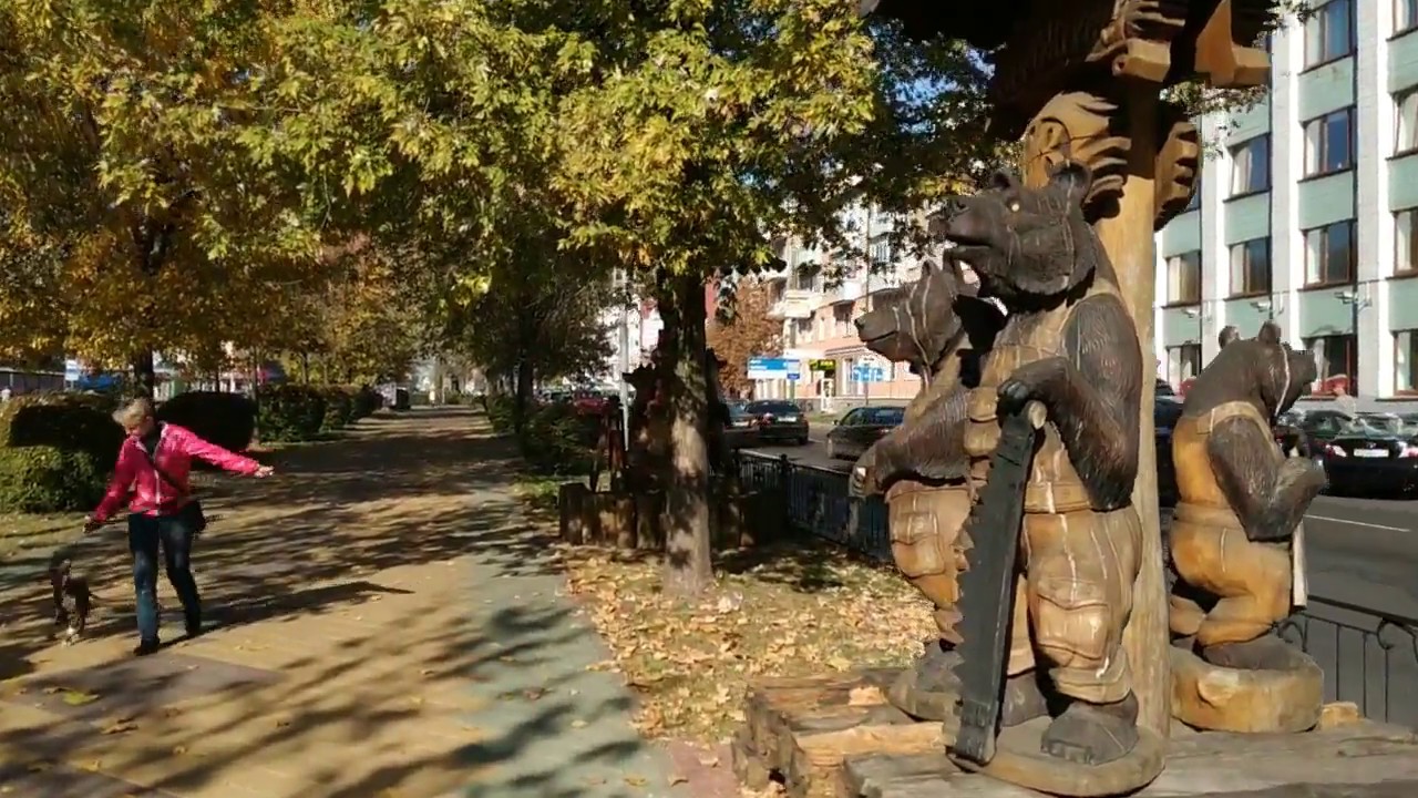 Брест в золоте листвы