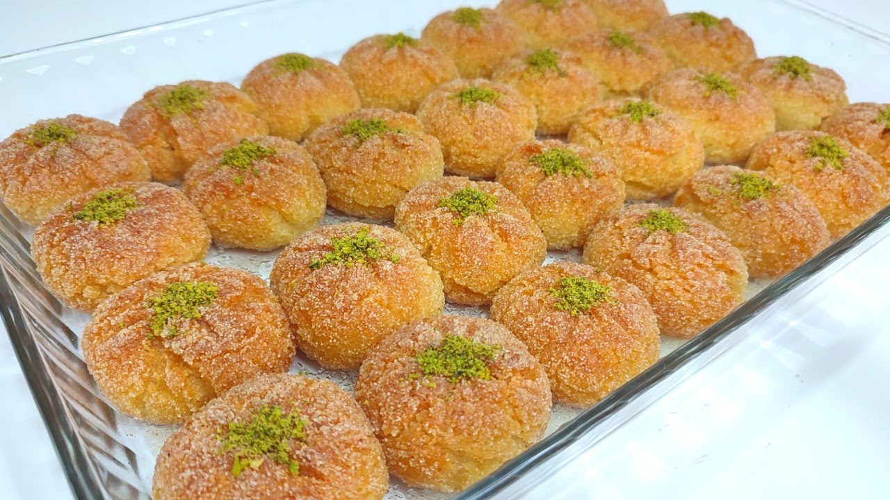 BÖYLE BİR LEZZET YOK 😍 10 dakikada İRMİKLİ HİRA TATLISI TARİFİ / tatlı tarifleri /şerbetli tatlılar