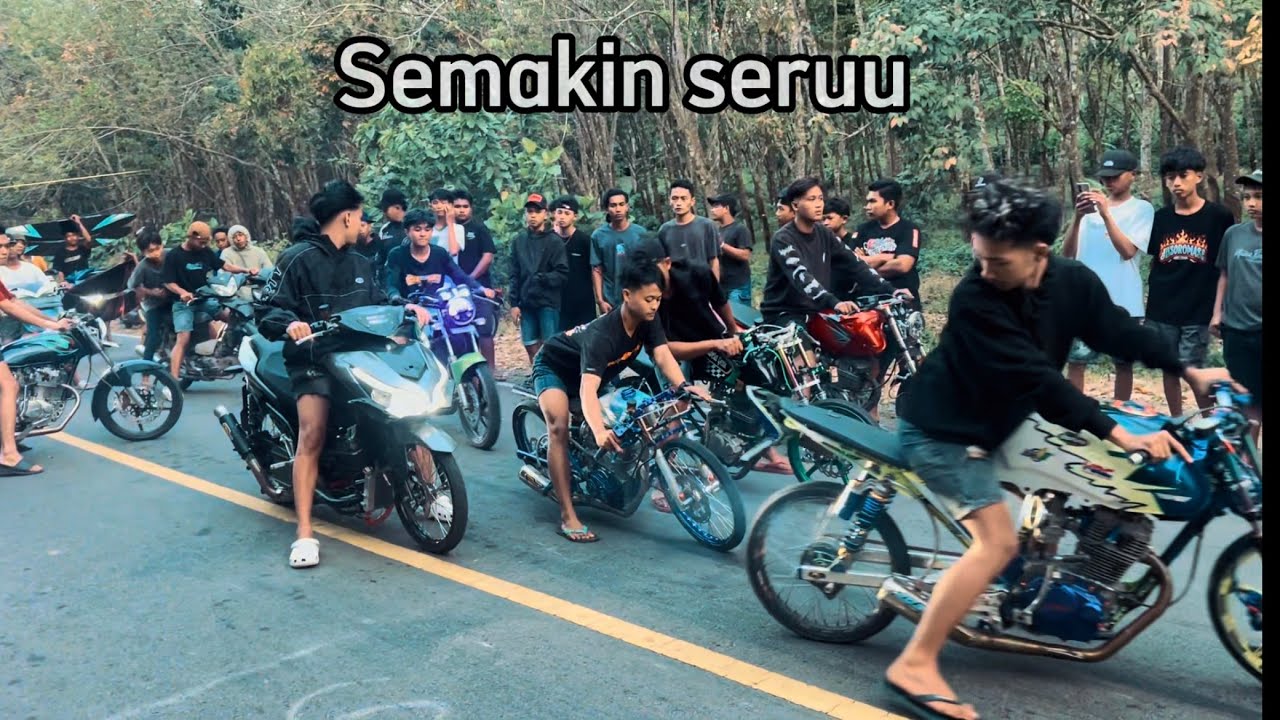 HEREX 300cc ikut meramaikan, semakin sore malah ramai