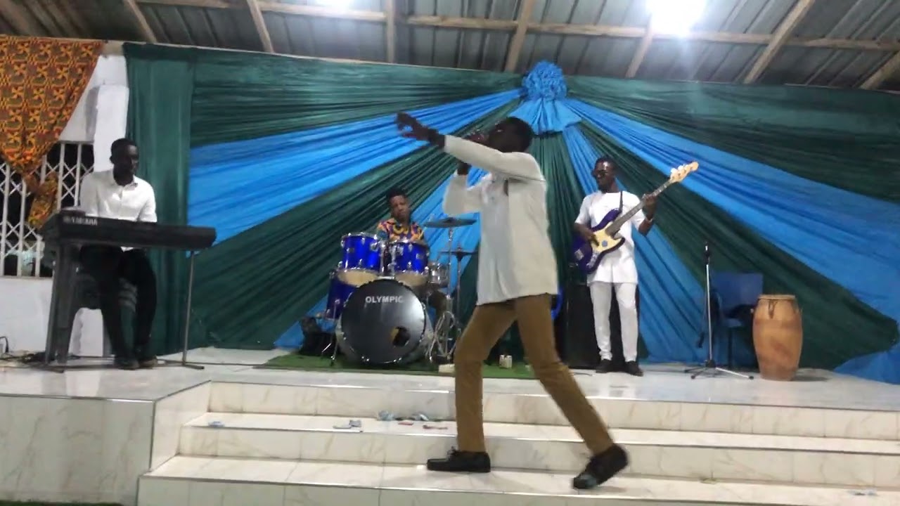 Watch till end and see how GLOBAL REVIVAL MINISTRY (Kasoa millennium city)was on fire by MIN.DADZIE
