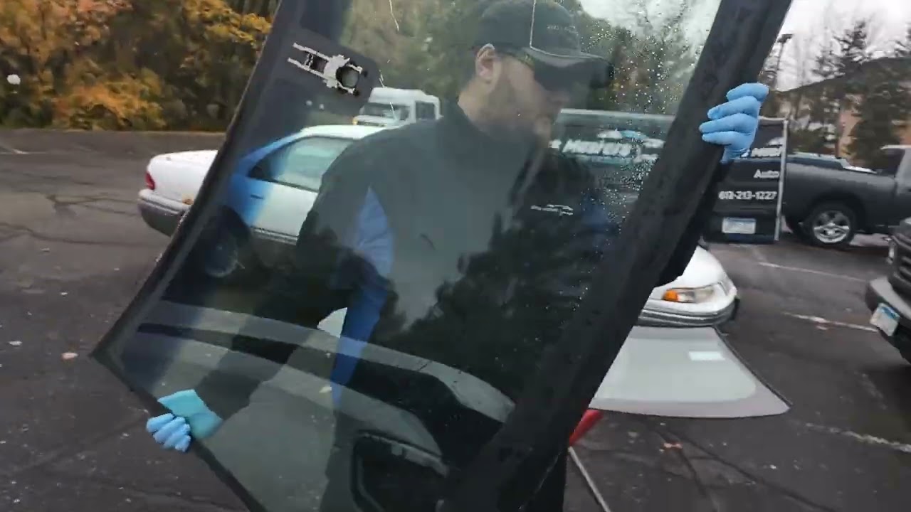 Chevrolet Suburban Windshield Replacement