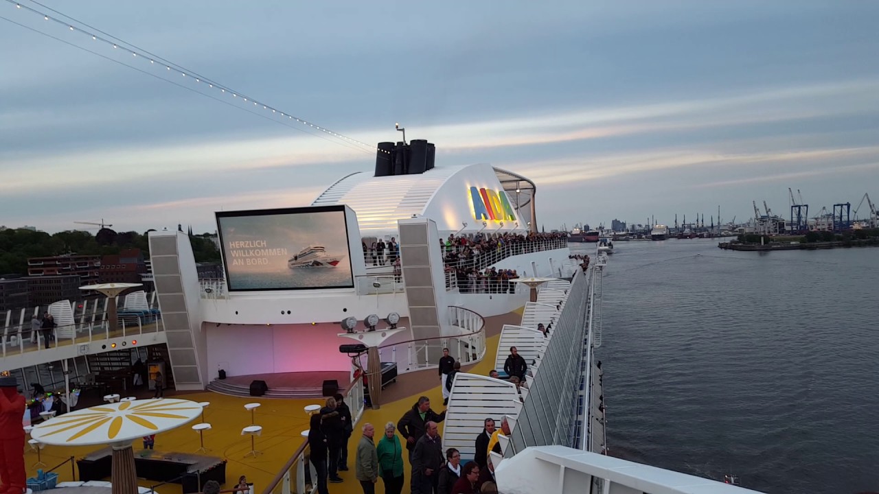 Sail Away from Hamburg Cruise Ship AIDAsol 15 Mai 2017