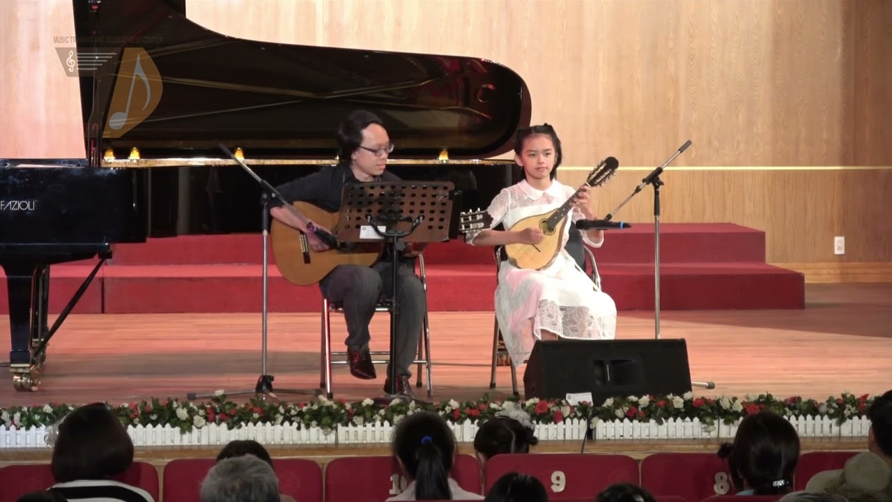 ĐỘC TẤU MANDOLINE: LES JOYEUX MANDOLINISTE