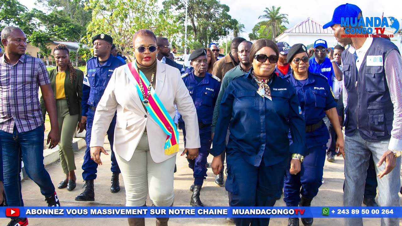 VICE MINISTRE DE L'INTERIEUR EUGENIE TSHIELA EST ARRIVE CE 3 DECEMBRE A MUANDA PR MISSION DE TRAVAIL