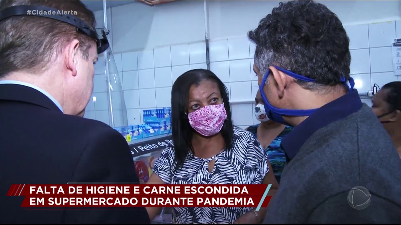 Consumidora denuncia falta de higiene em supermercado na zona leste de SP