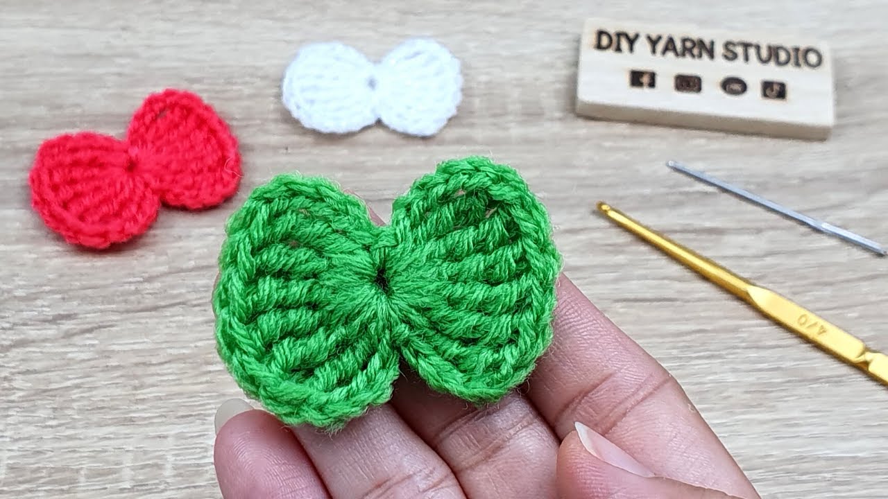 How to Crochet a Simple Bow Tutorial for Beginners - Woolen Craft - DIY Yarn Studio