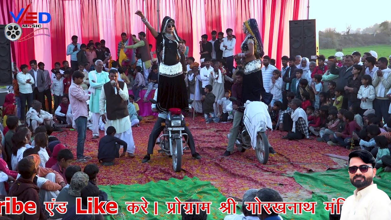 दो डांसरों ने किया मोटरसाइकिल पर चढ़ के खतरनाक डांस छुटकी डांसर मोना डांसर मेंकंपटीशन सिंगर लव स्टार