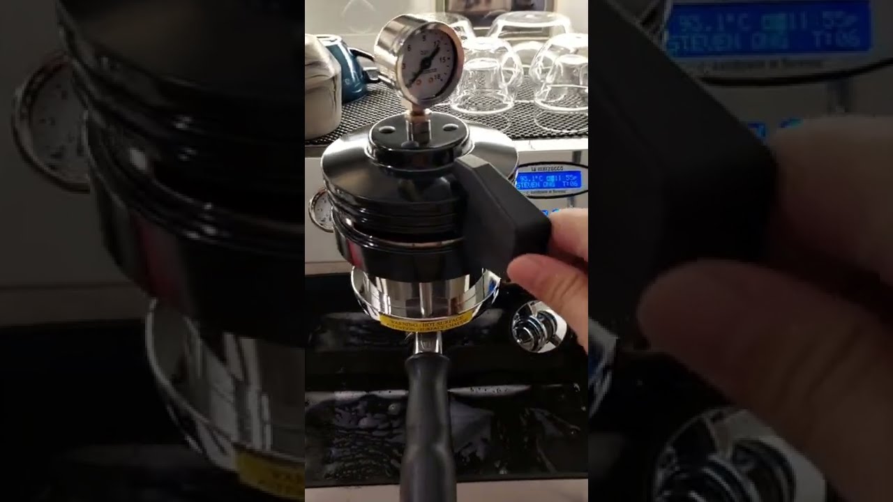 Lamarzocco GS3 MP backflush cleaning