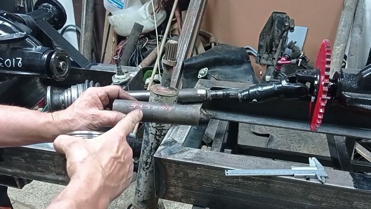 Кардан из ШРУСа  и крестовины для мини погрузчика.