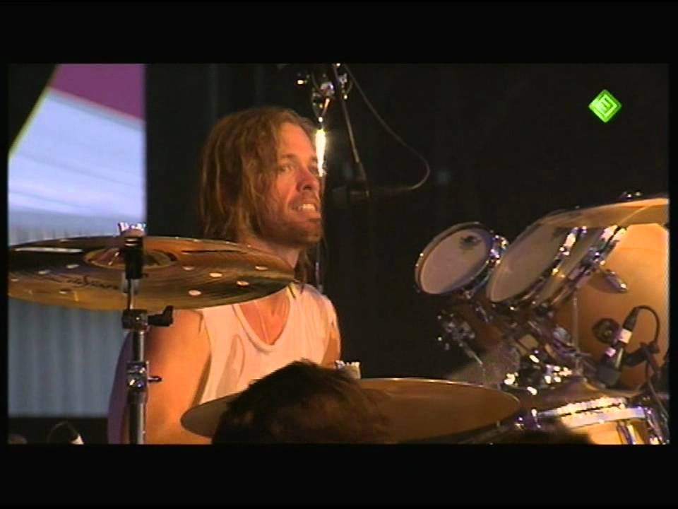 Pinkpop 2011: Foo Fighters - Dave Grohl introducing band + Cold Day in the Sun
