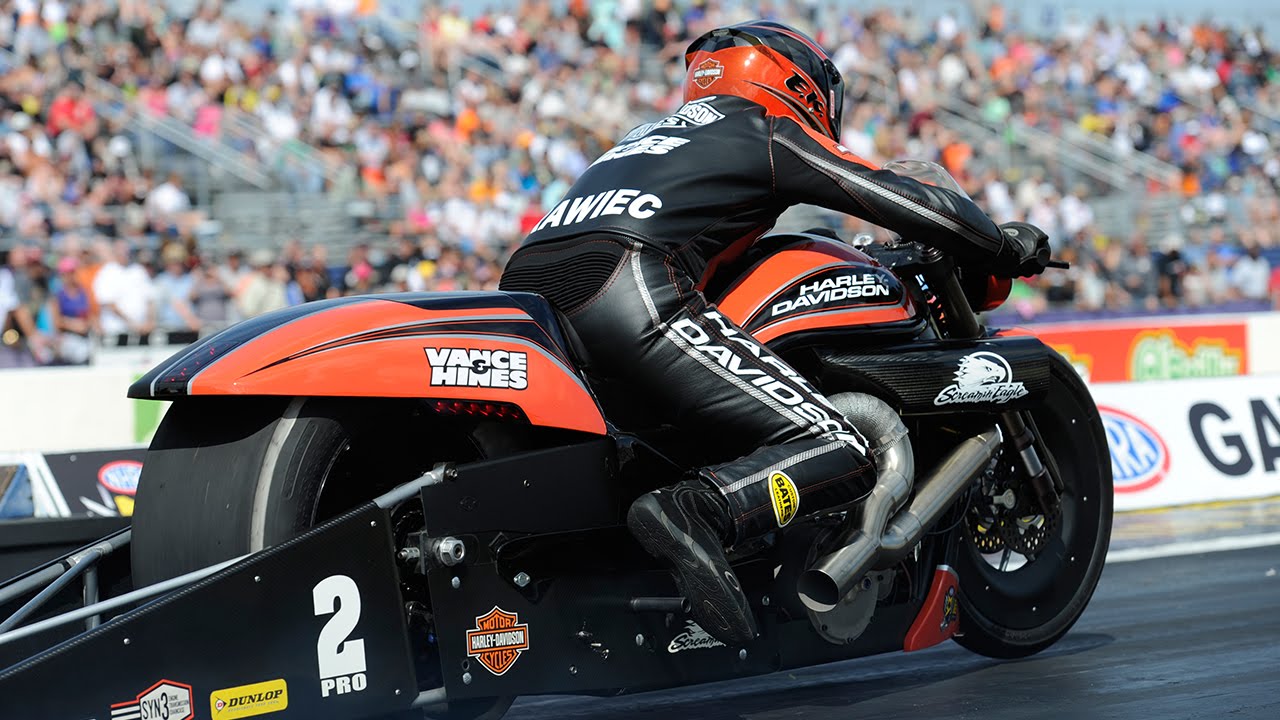 Eddie Krawiec powers to the win in Pro Stock Motorcycle in Gainesville