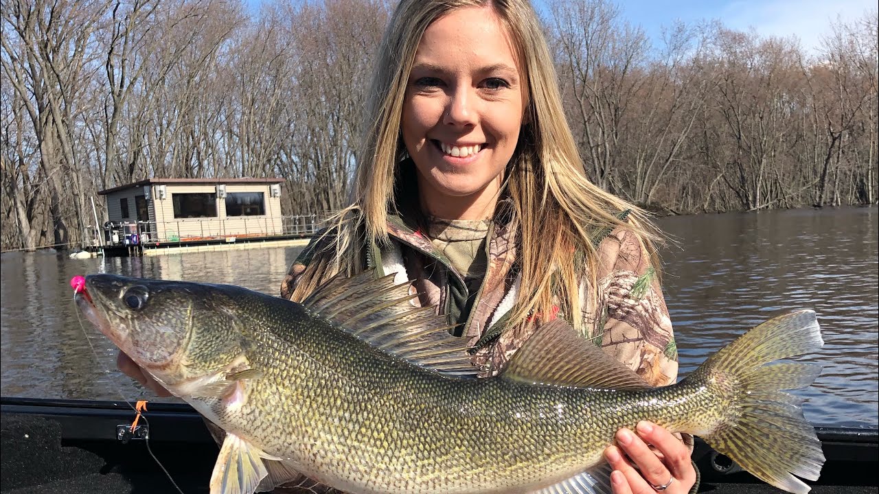 Wolf River Giant Walleyes!!