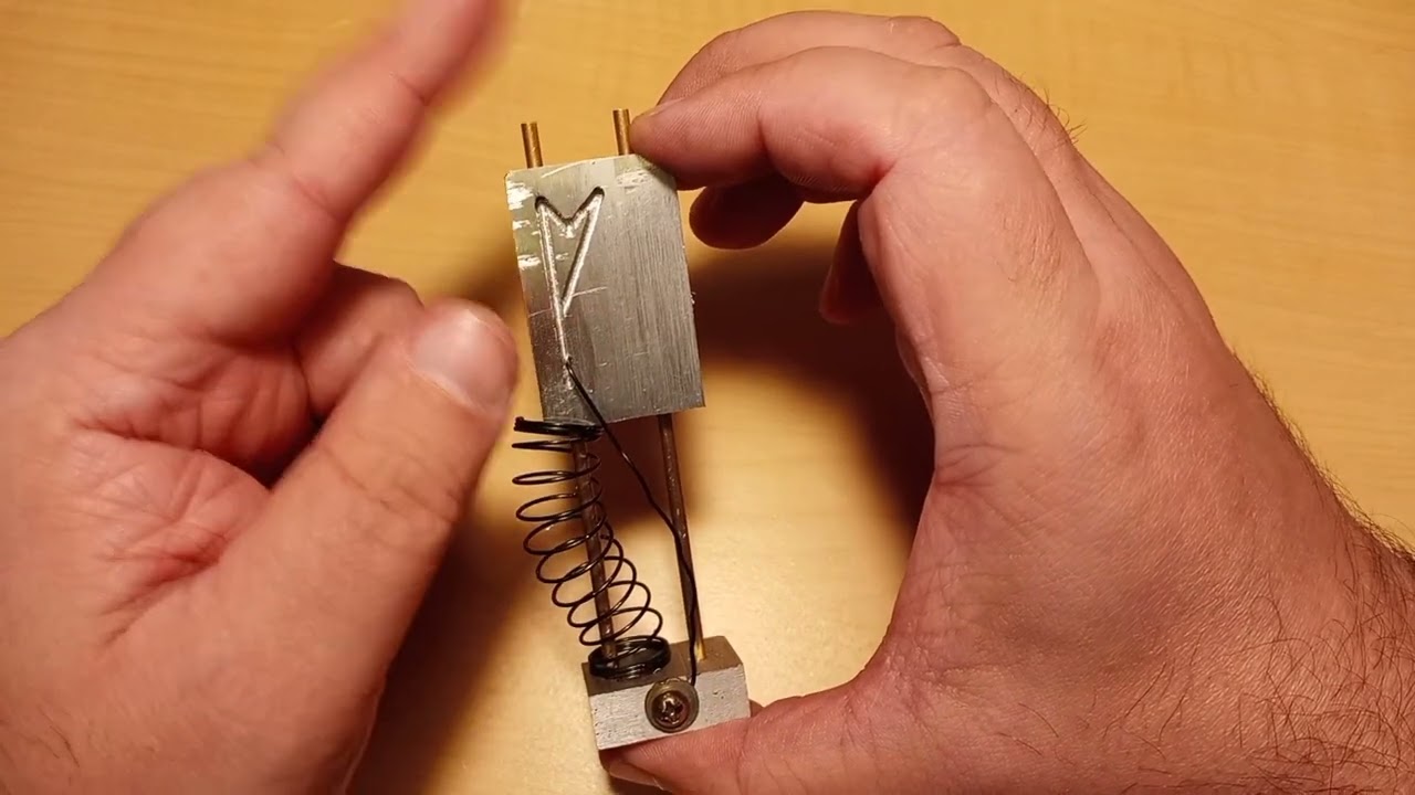 Push-Push Cardioid Curve Latch