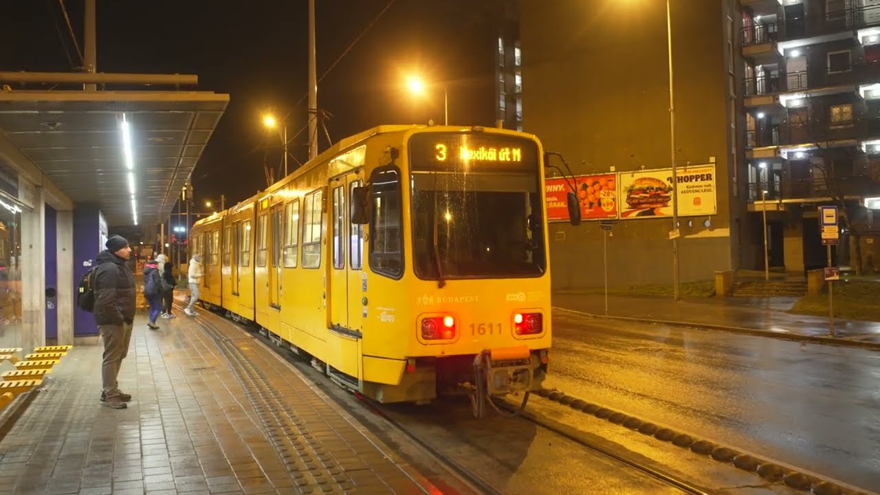 Hungary, Budapest, Kőbánya alsó vasútállomás Tram Stop @ night