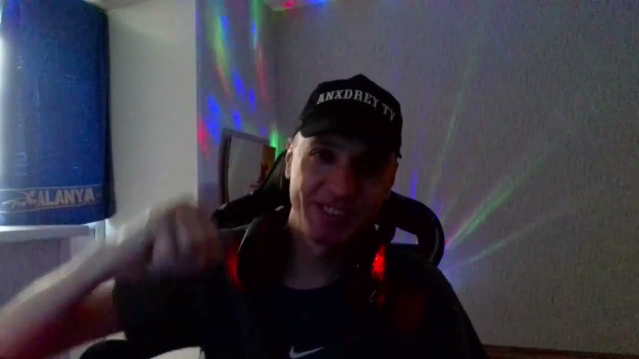 Геймпад PS4 в корпусе DualSense 5