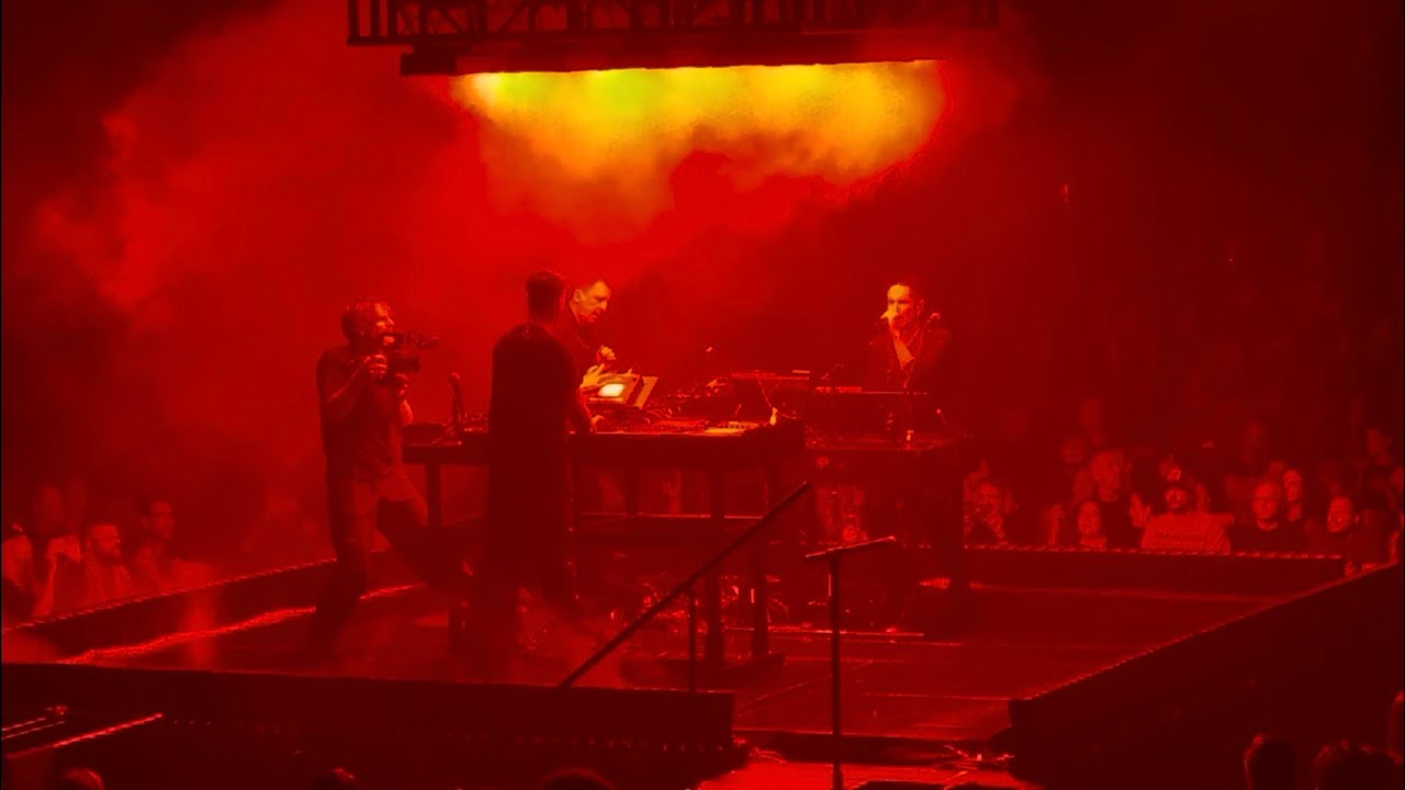 Nine Inch Nails - As Alive As You Need Me To Be (live @ Scotiabank Arena, Toronto, August 23, 2025)