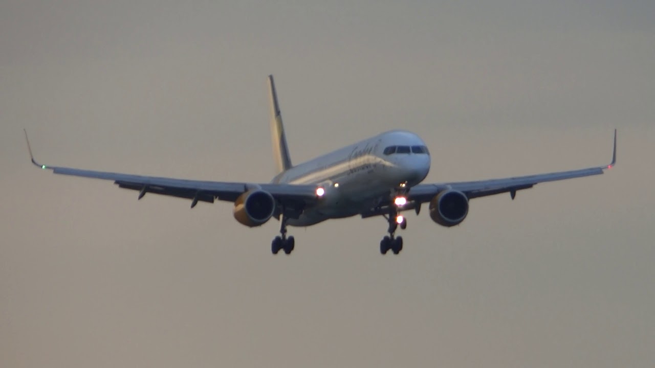 Condor Boeing 757-300 Evening Landing HAM