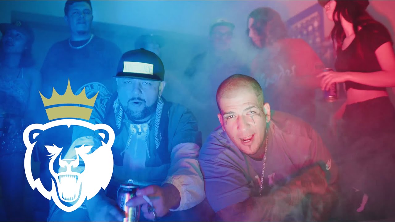 ILUMINATIK ( buffon ) + REMIK GONZALEZ // NI PLANEADO ME SALIA // VIDEO OFICIAL