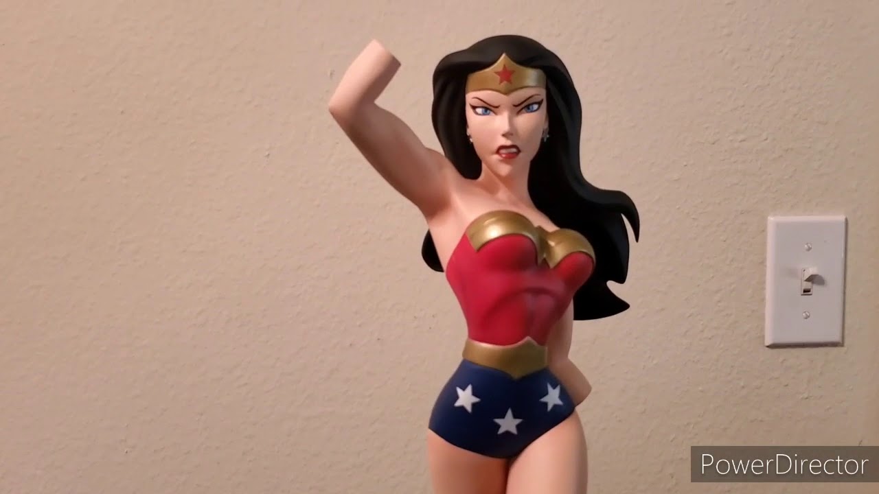 Unboxing & Inspection - Wonder Woman Animated Series Collection Statue - Sideshow Collectibles