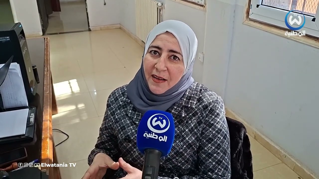 السيدة سمرة 16 سنة من العطاء .. نموذج للمرأة العاملة في مصلحة الحالة المدنية