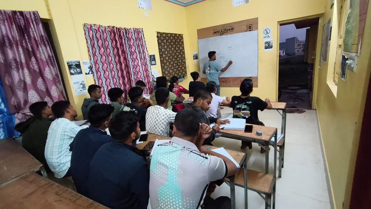 COMMANDO DEFENCE ACADEMY (OFFICIAL) is live English classe 
