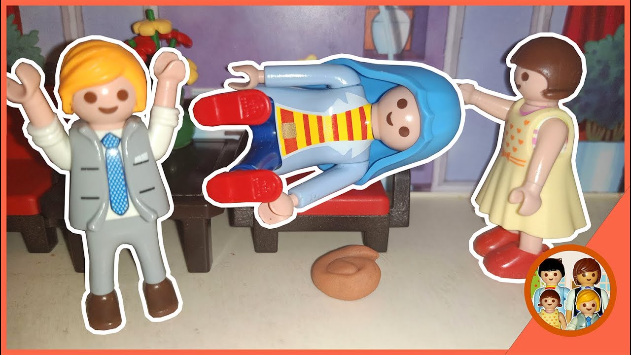 شيراز عملت مصيبة وحصل كارثة في زينة 🙆‍♀️ _ عائلة احمد و زينة _ play mobil