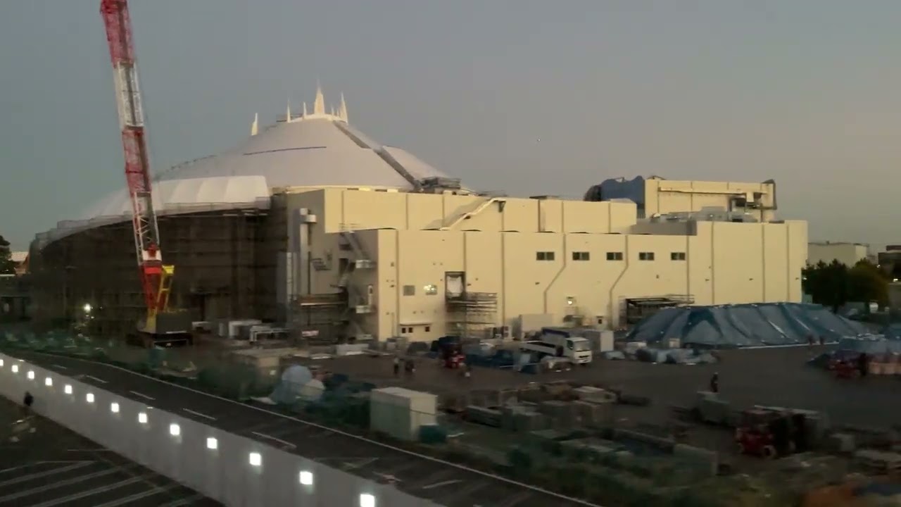 2026年1月13日撮影　最新工事状況　新スペースマウンテン　東京ディズニーランド　New Space Mountain, Tokyo Disneyland.