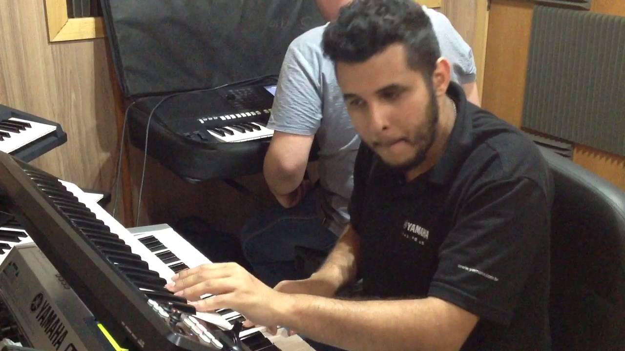 Love is a losing game (Kirk Whalum) - YAMAHA MOTIF ES and PSR S950