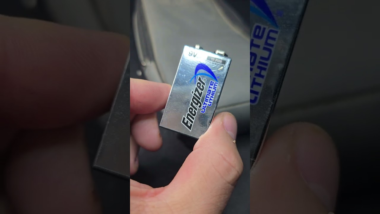 9+ Year Old Energizer Lithium 9v Battery Found In Old Garage Clampmeter.  No Corrosion Whatsoever